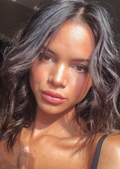 Christine Burke Height, Weight, Age, Body Statistics
