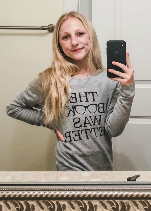 Clara Lukasiak Height, Weight, Age, Body Statistics