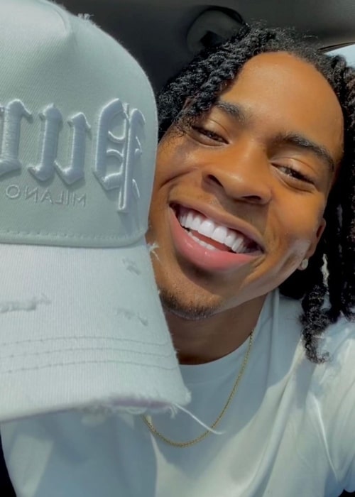 Eli Unique Height, Weight, Age, Body Statistics