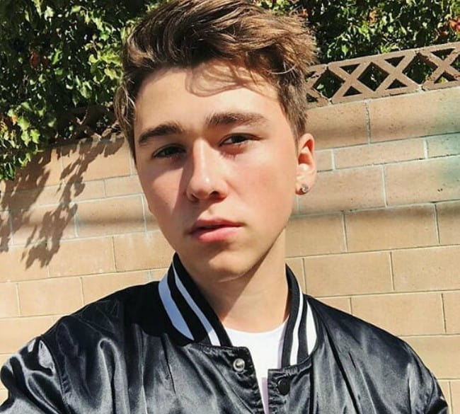 Garren Stitt Height, Weight, Age, Body Statistics
