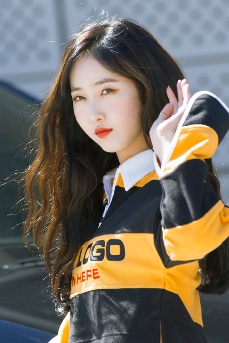 Hwang Eun-bi (SinB) as seen in a picture taken in October 2018