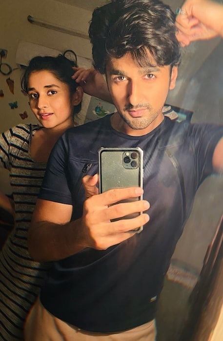 Nishant Singh Malkani as seen while clicking a mirror selfie with Kanika Mann in July 2020