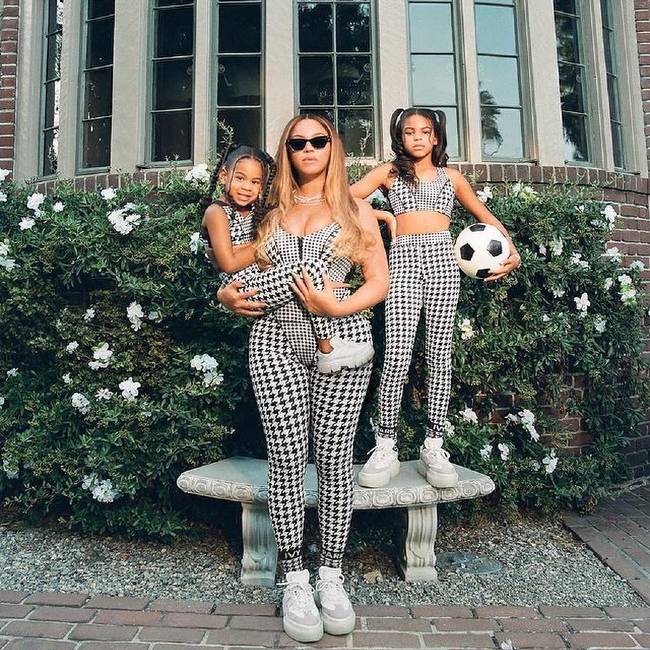 Rumi Carter Height, Weight, Age, Body Statistics